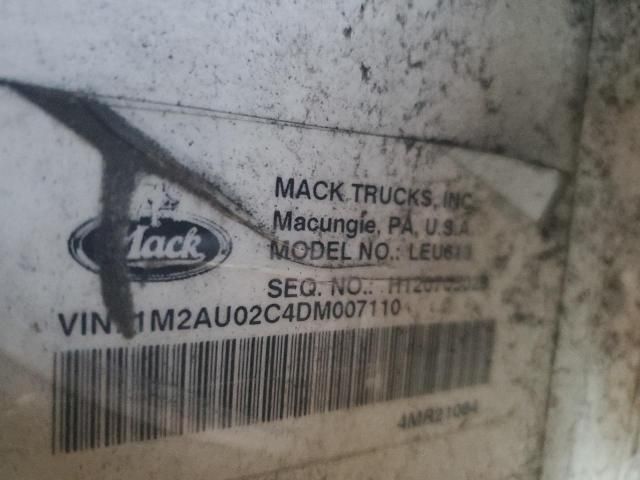 2013 Mack 600 LEU600