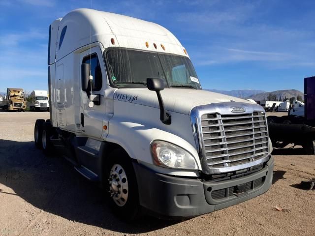 2015 Freightliner Cascadia 125