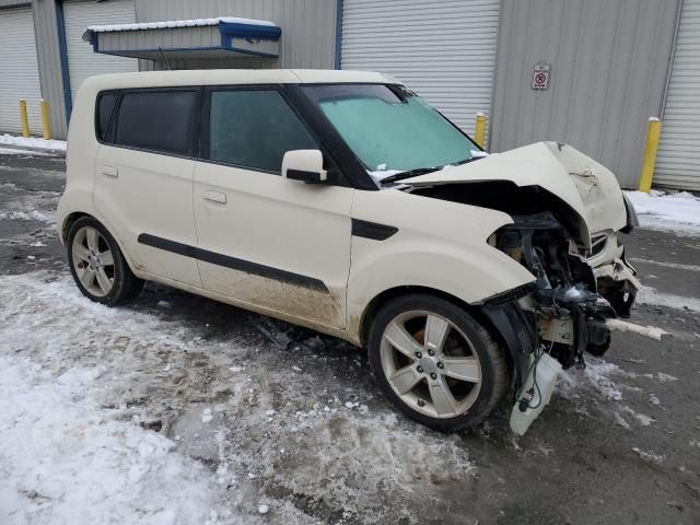 2010 KIA Soul +