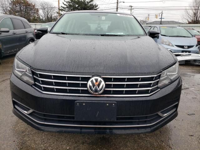 2018 Volkswagen Passat SE