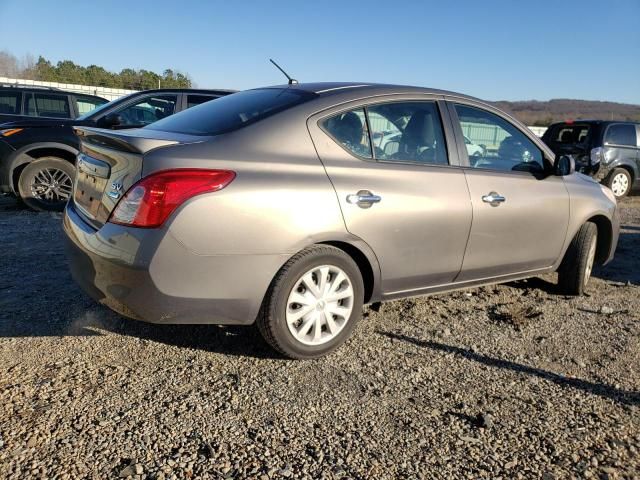 2013 Nissan Versa S