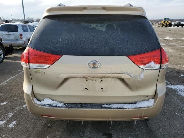 2011 Toyota Sienna LE