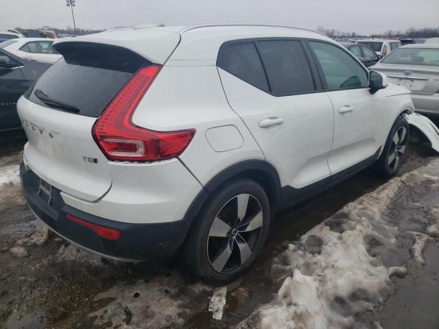 2020 Volvo XC40 T5 Momentum