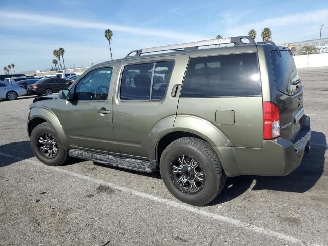 2005 Nissan Pathfinder LE