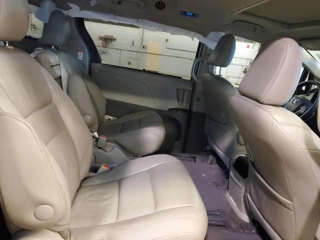 2015 Toyota Sienna XLE