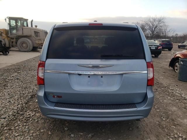 2013 Chrysler Town & Country Touring