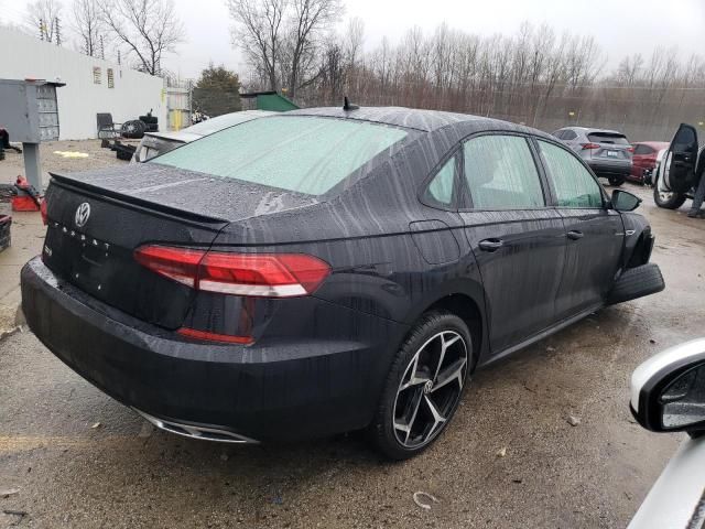 2022 Volkswagen Passat R-Line