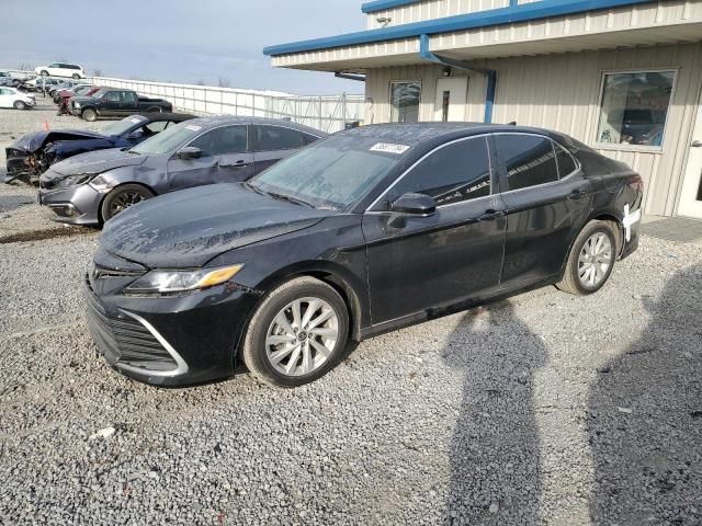 2022 Toyota Camry LE