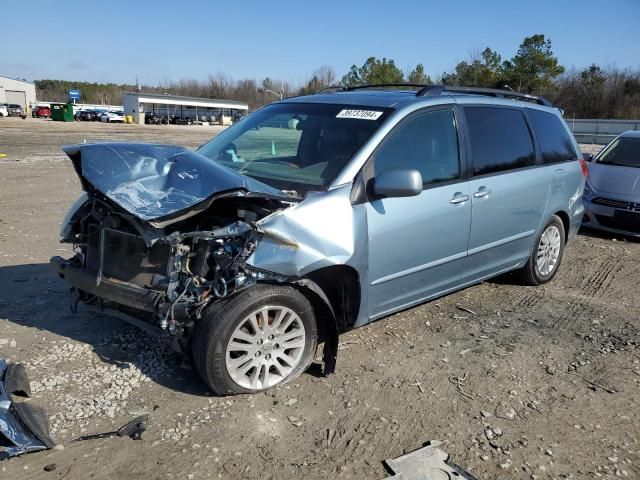 2008 Toyota Sienna XLE