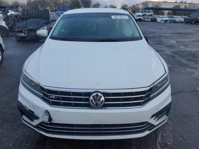 2017 Volkswagen Passat R-Line