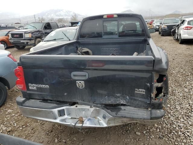 2005 Dodge Dakota Quad SLT