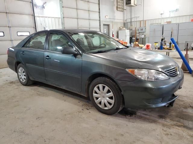 2005 Toyota Camry LE