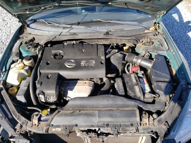 2002 Nissan Altima Base