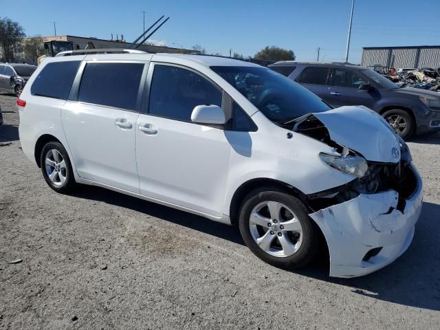 2014 Toyota Sienna LE