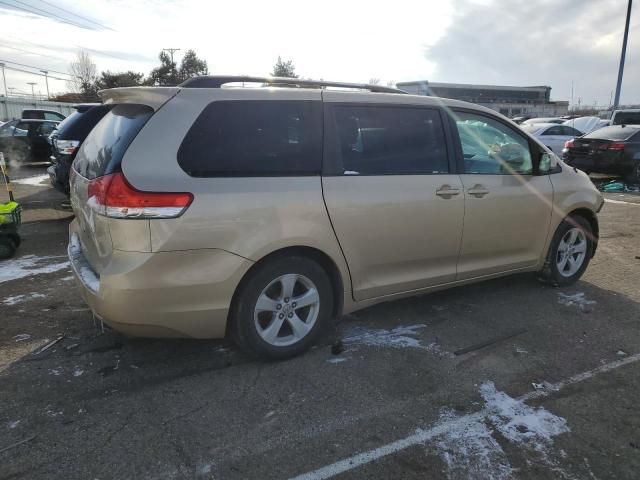 2011 Toyota Sienna LE