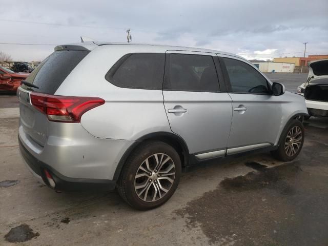 2017 Mitsubishi Outlander ES