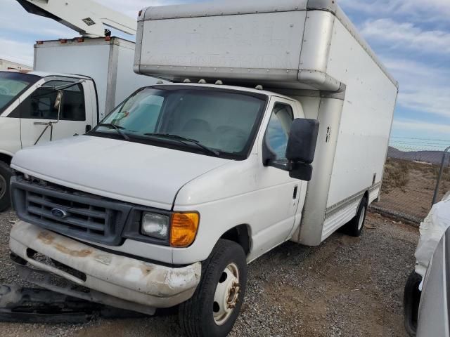 2006 Ford Econoline E450 Super Duty Cutaway Van