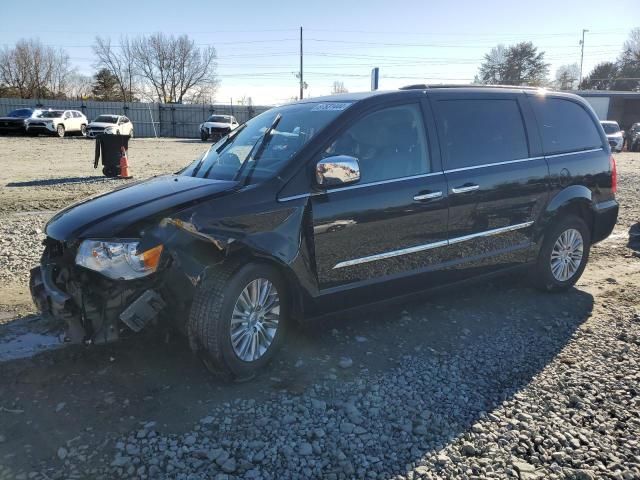 2015 Chrysler Town & Country Touring L