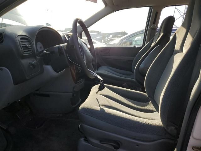 2005 Chrysler Town & Country