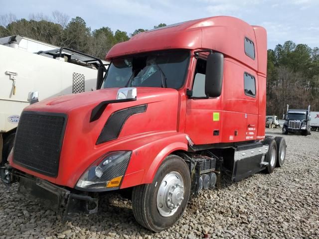 2005 Volvo VN VNL