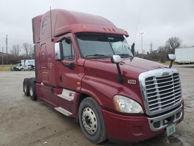 2013 Freightliner Cascadia 125