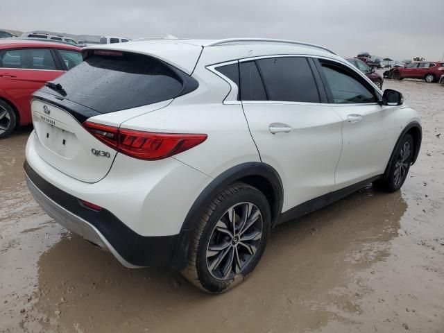 2017 Infiniti QX30 Base