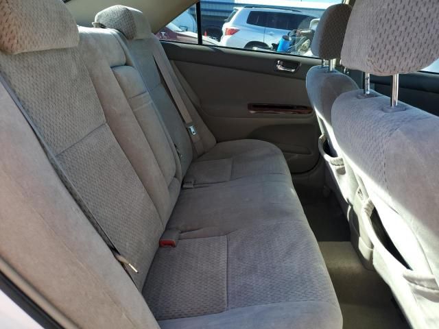 2004 Toyota Camry LE