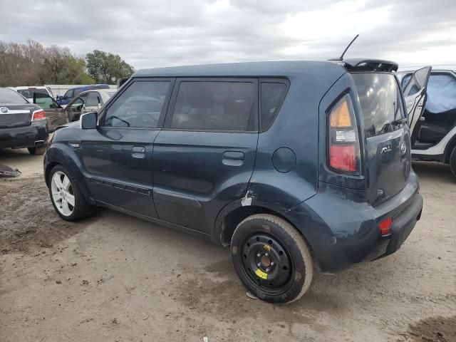 2010 KIA Soul +