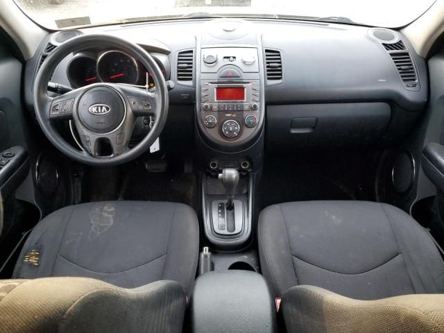 2010 KIA Soul +