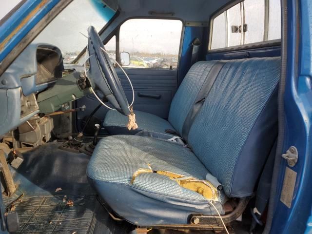 1981 Toyota Pickup RN48