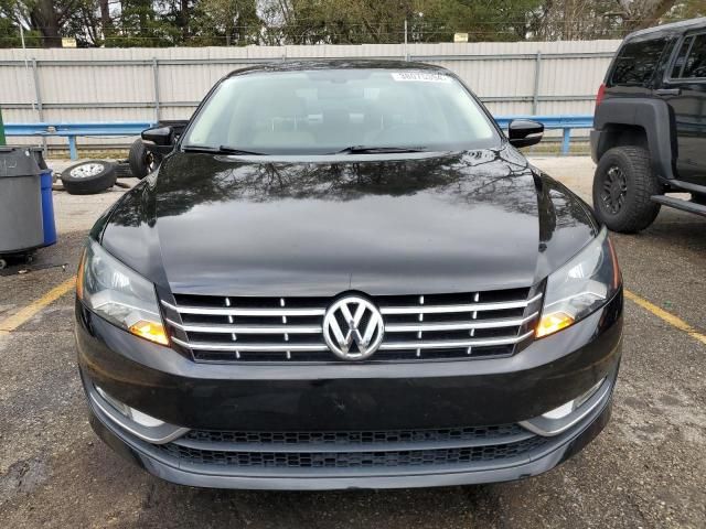 2015 Volkswagen Passat SEL