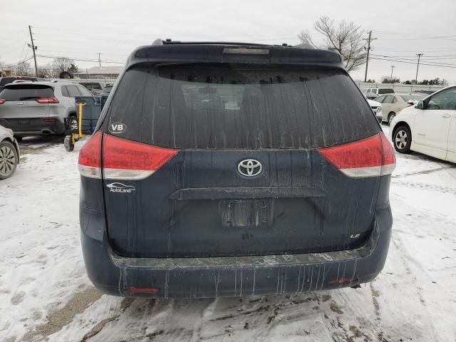 2011 Toyota Sienna LE