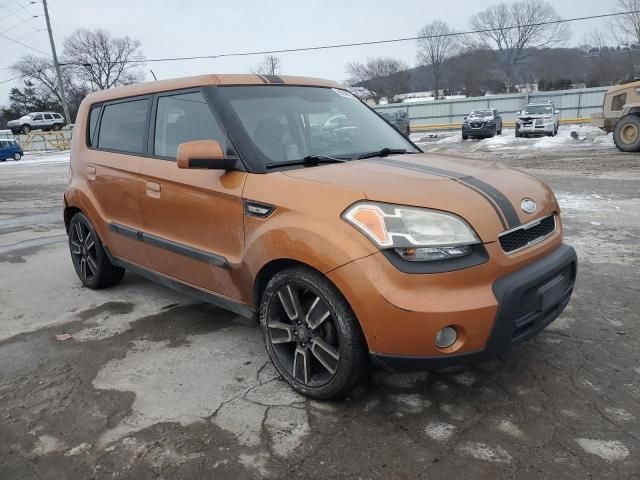 2010 KIA Soul +