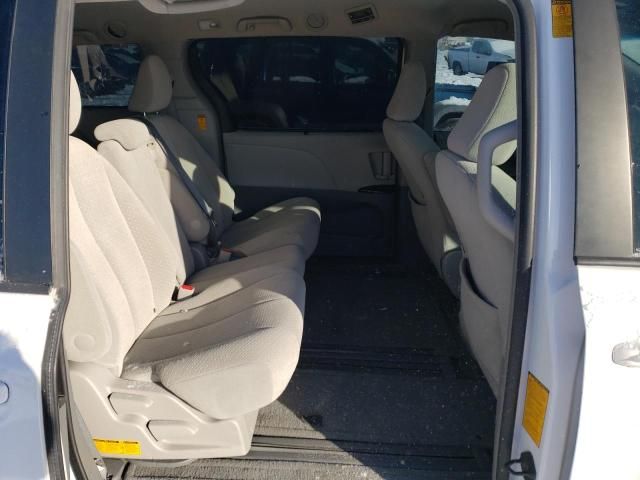 2014 Toyota Sienna LE