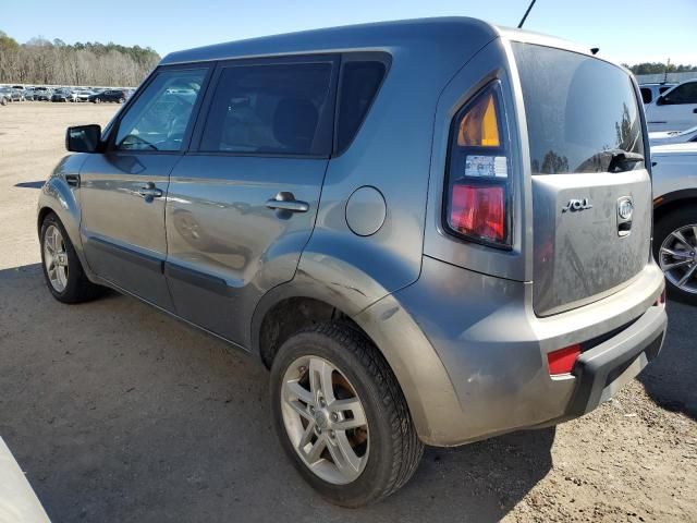 2011 KIA Soul +