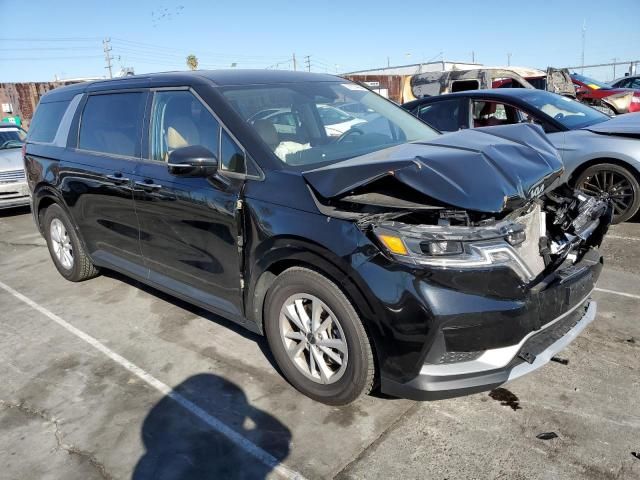 2022 KIA Carnival LX