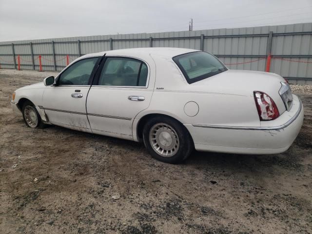 2001 Lincoln Town Car Executive