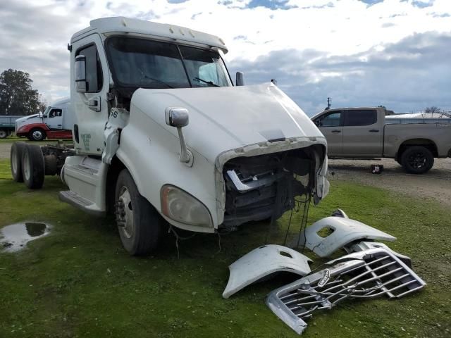 2010 Freightliner Cascadia 125