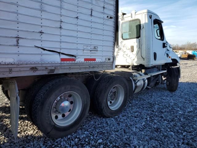 2015 Freightliner Cascadia 125