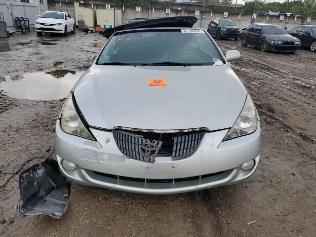 2004 Toyota Camry Solara SE