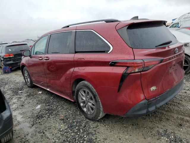 2021 Toyota Sienna XLE