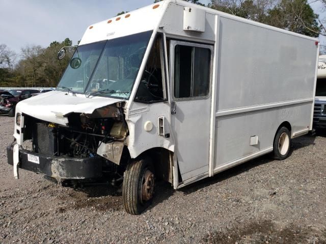 2001 Freightliner Chassis M Line WALK-IN Van