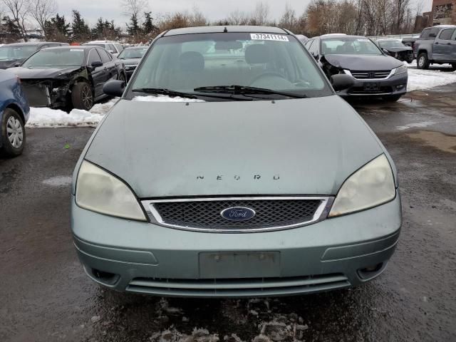 2005 Ford Focus ZX4