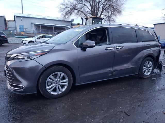 2023 Toyota Sienna Limited