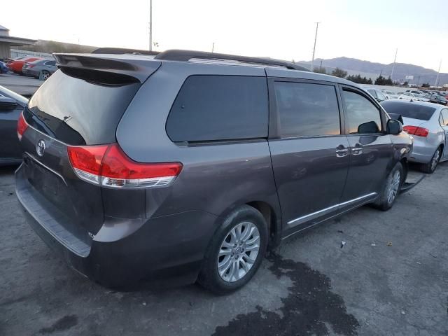 2011 Toyota Sienna XLE