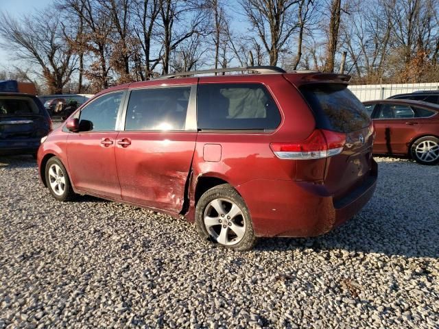 2012 Toyota Sienna LE