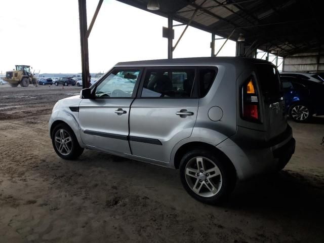 2011 KIA Soul +