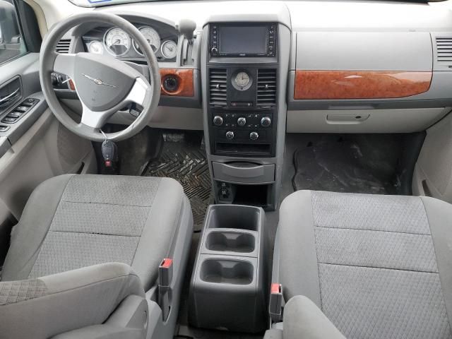 2008 Chrysler Town & Country LX