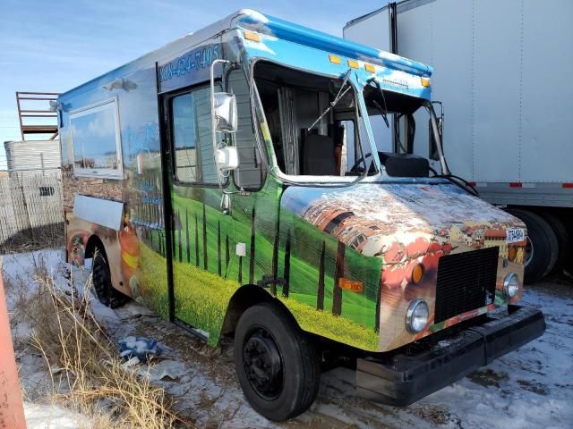 2004 Freightliner Chassis M Line WALK-IN Van