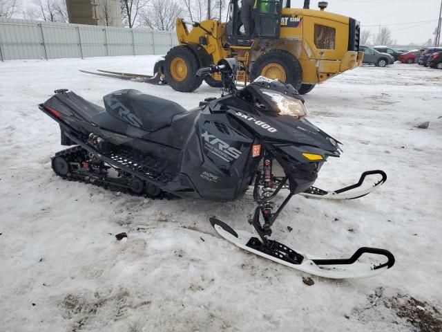 2015 Skidoo Snowmobile